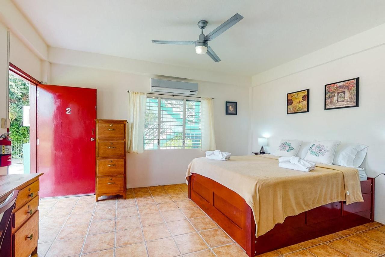 Willow 2 At Island Cabanas Gold Standard Certified Caye Caulker Eksteriør billede